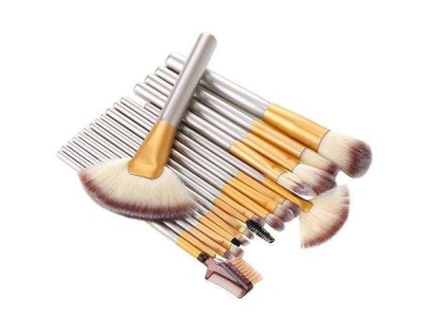 Pędzle do makijażu 18 szt. P8572